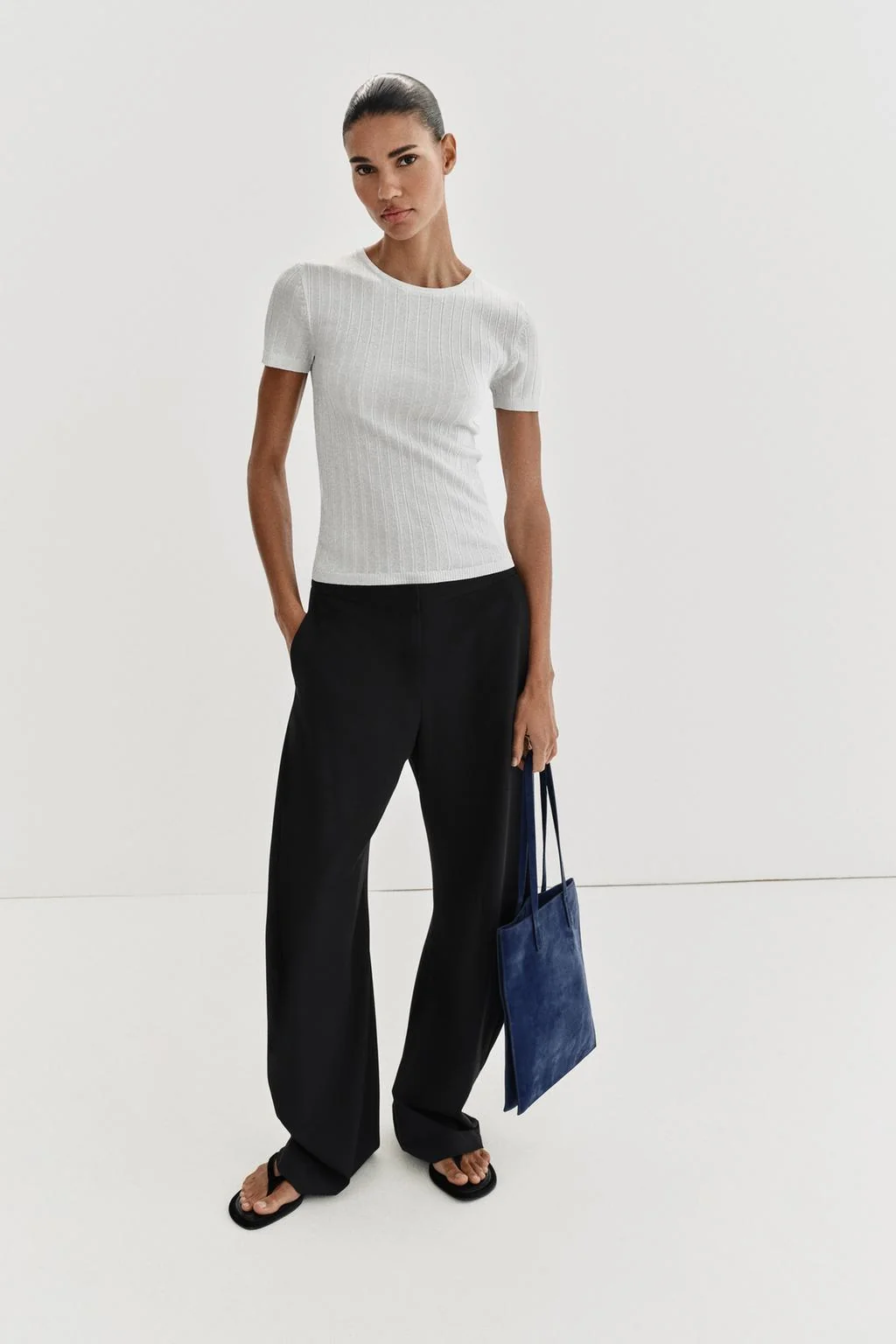 Трикотажный топ с металлизированной нитью и рубчатым узором