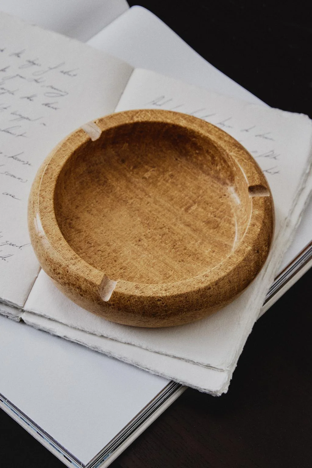 ROUND MARBLE ASHTRAY