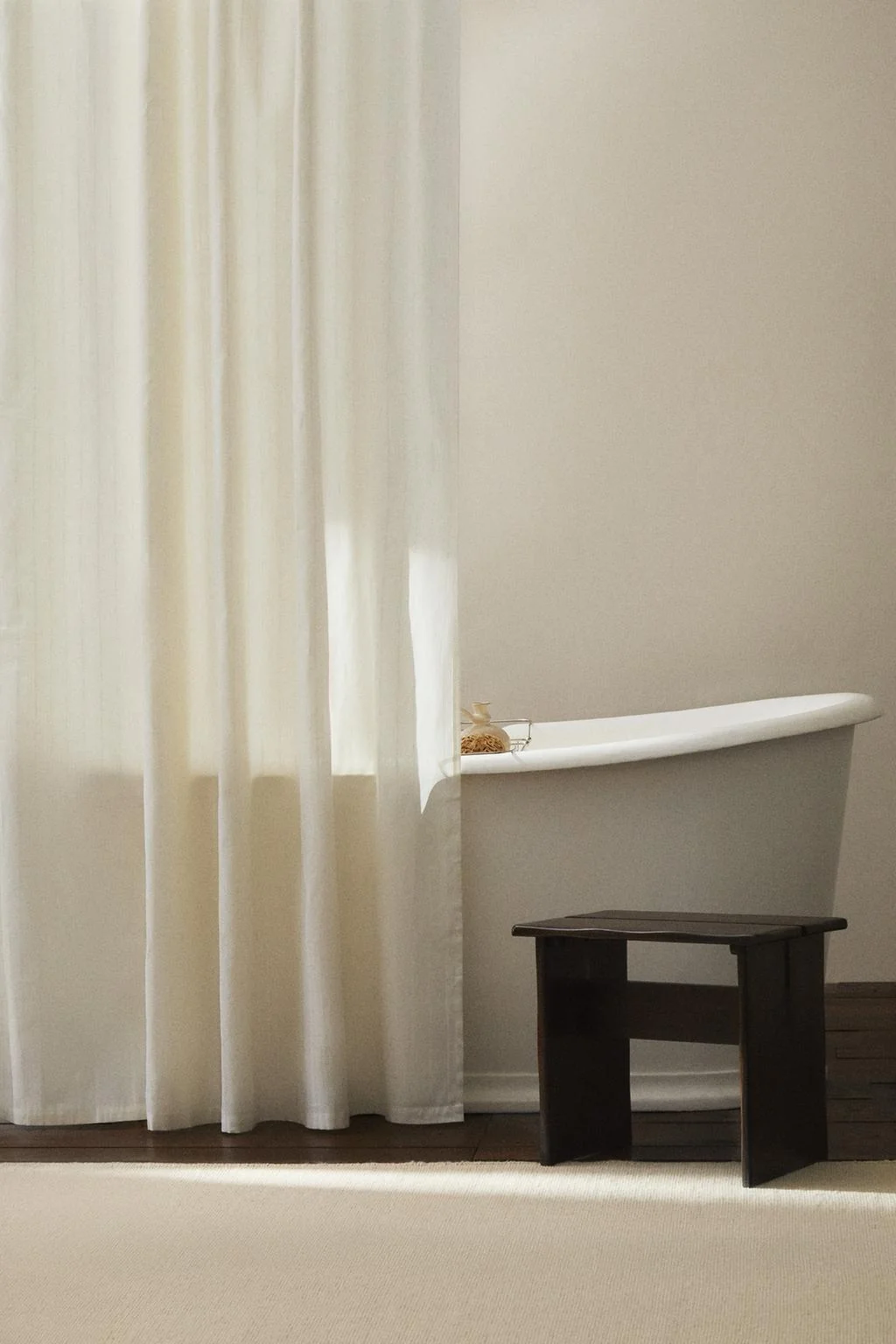 JACQUARD LINEN SHOWER CURTAIN