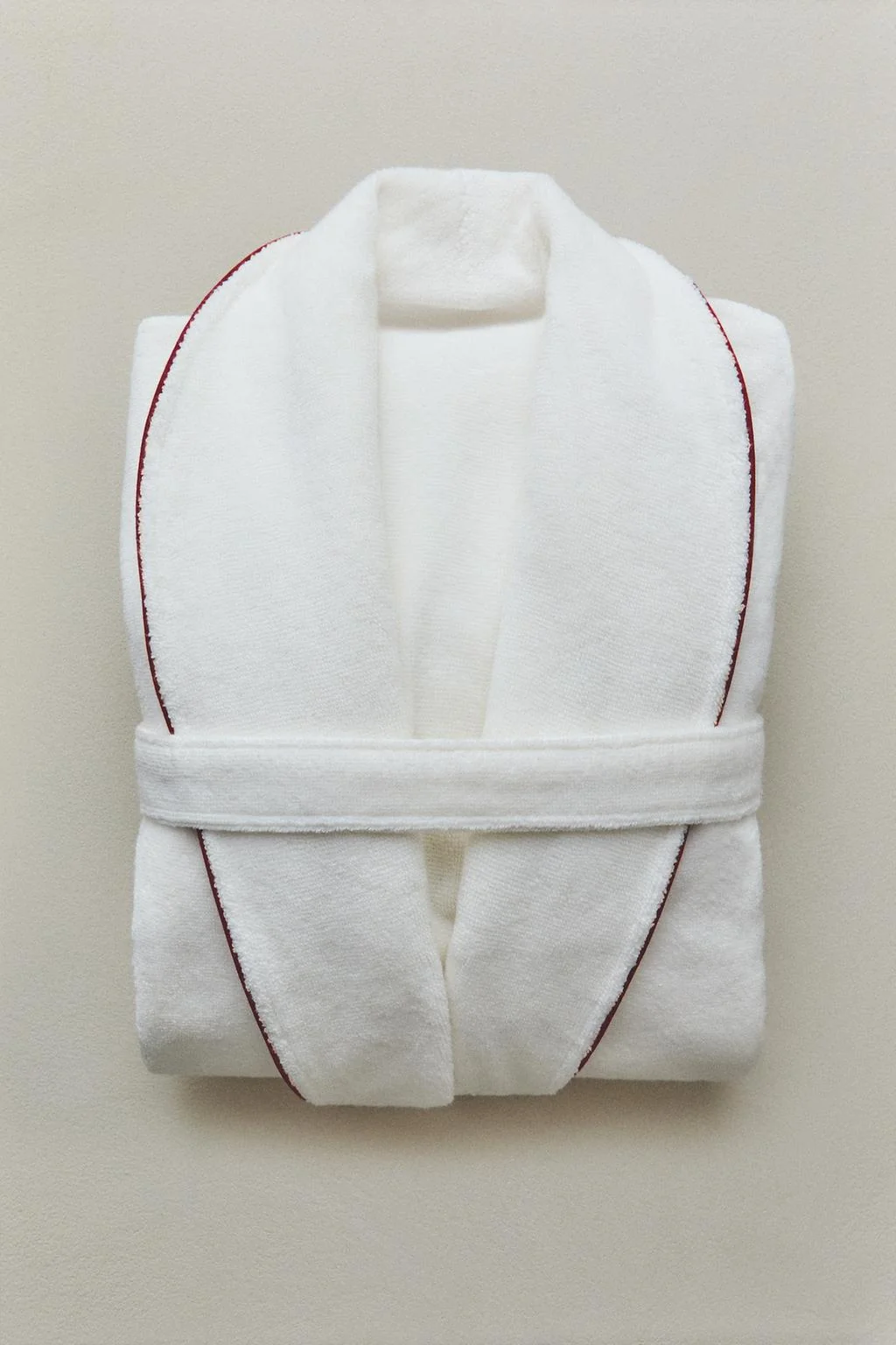 BATHROBE WITH PIPING (400 GXM²)