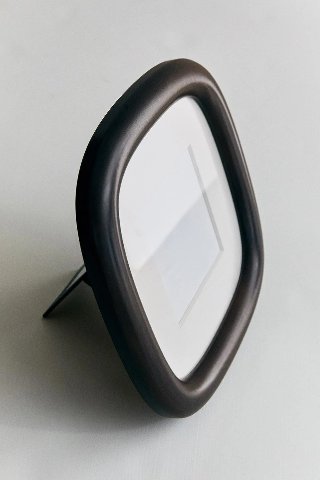 OVAL WOODEN FRAME