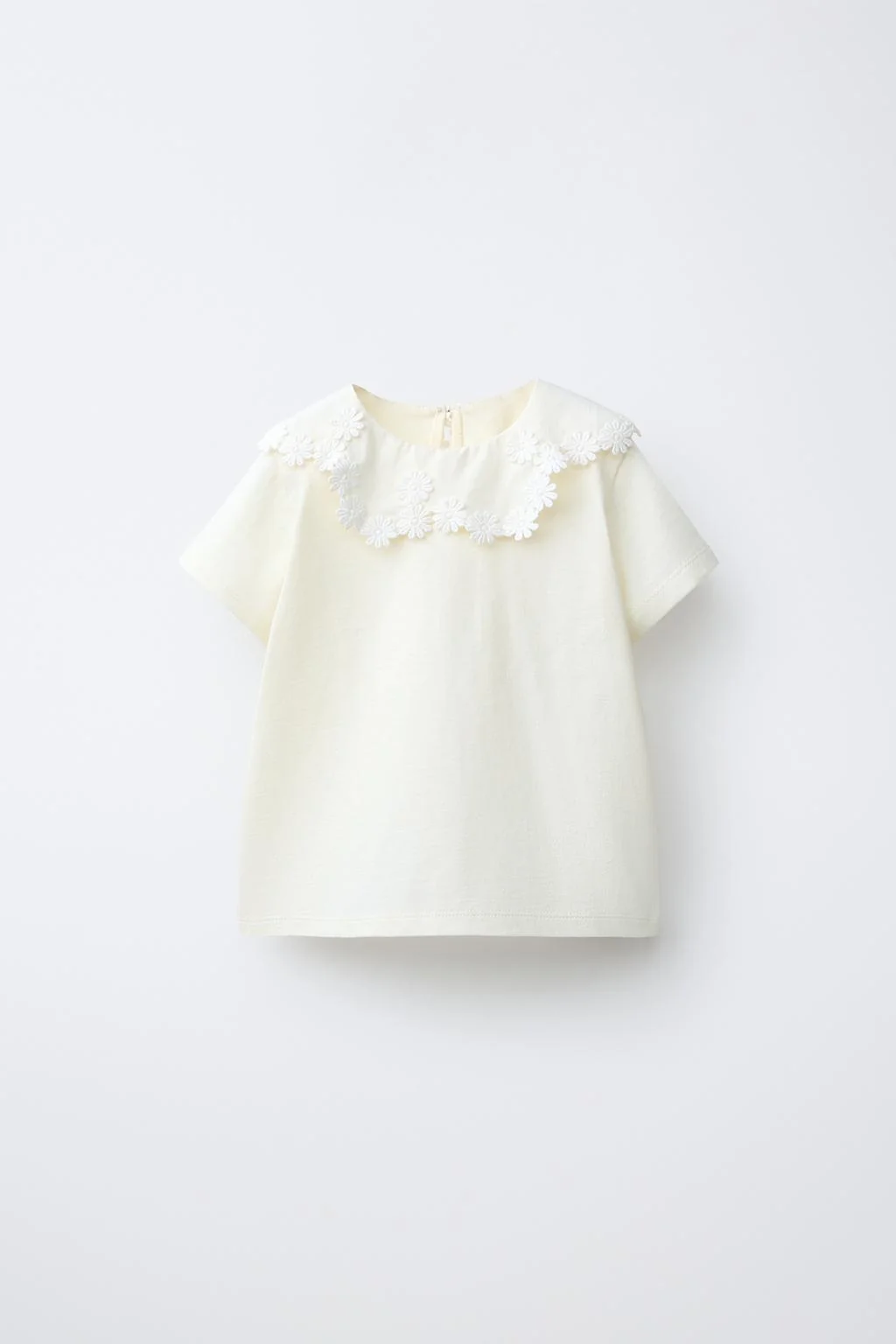 DAISY PETER PAN COLLAR T-SHIRT