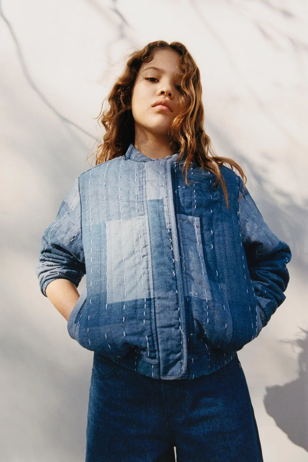 Куртка-бомбер с лоскутным шитьём