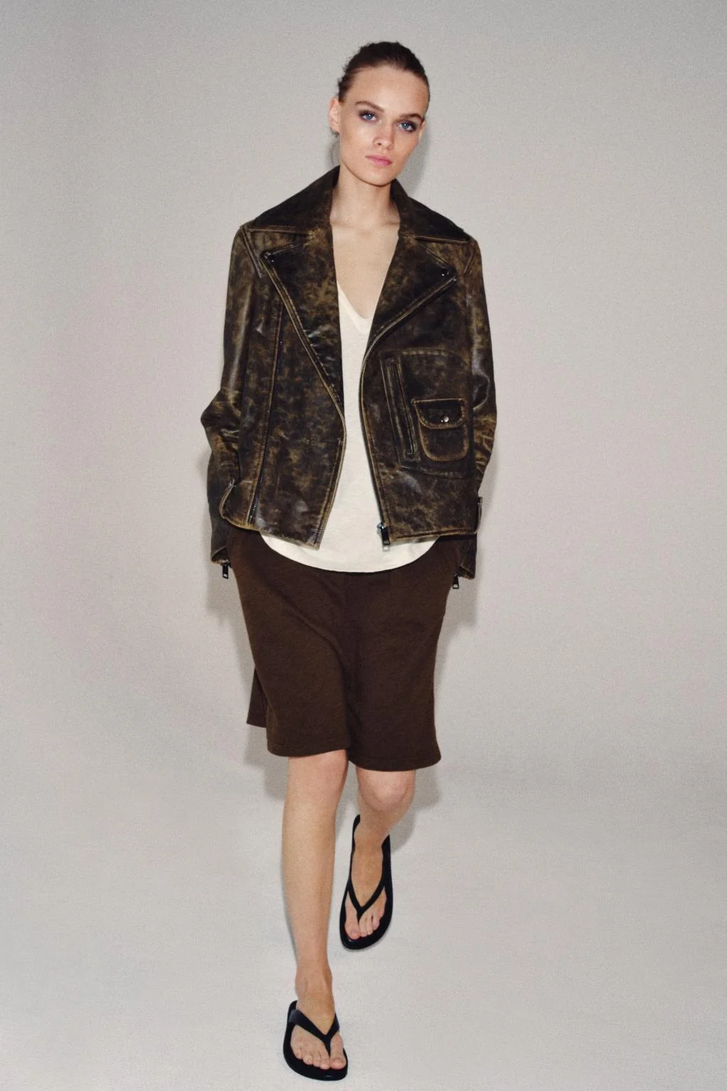 Шорты-бермуды длинные в рустикальном стиле — Бермуды