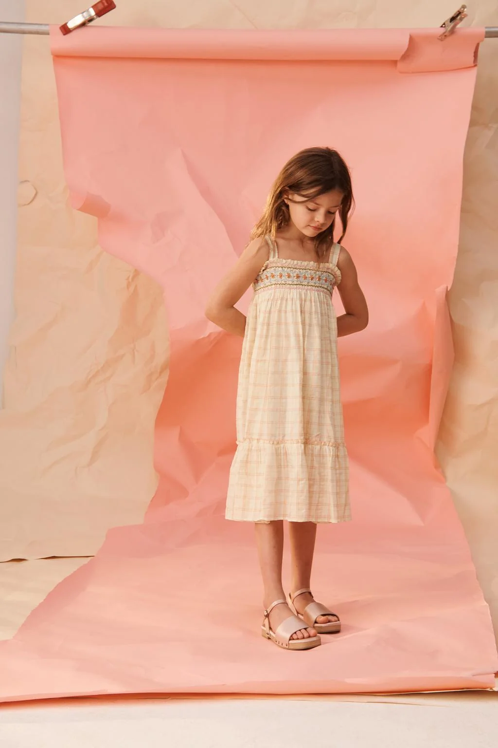 Ограниченная серия длинное платье с вышивкой в клетку и цветами