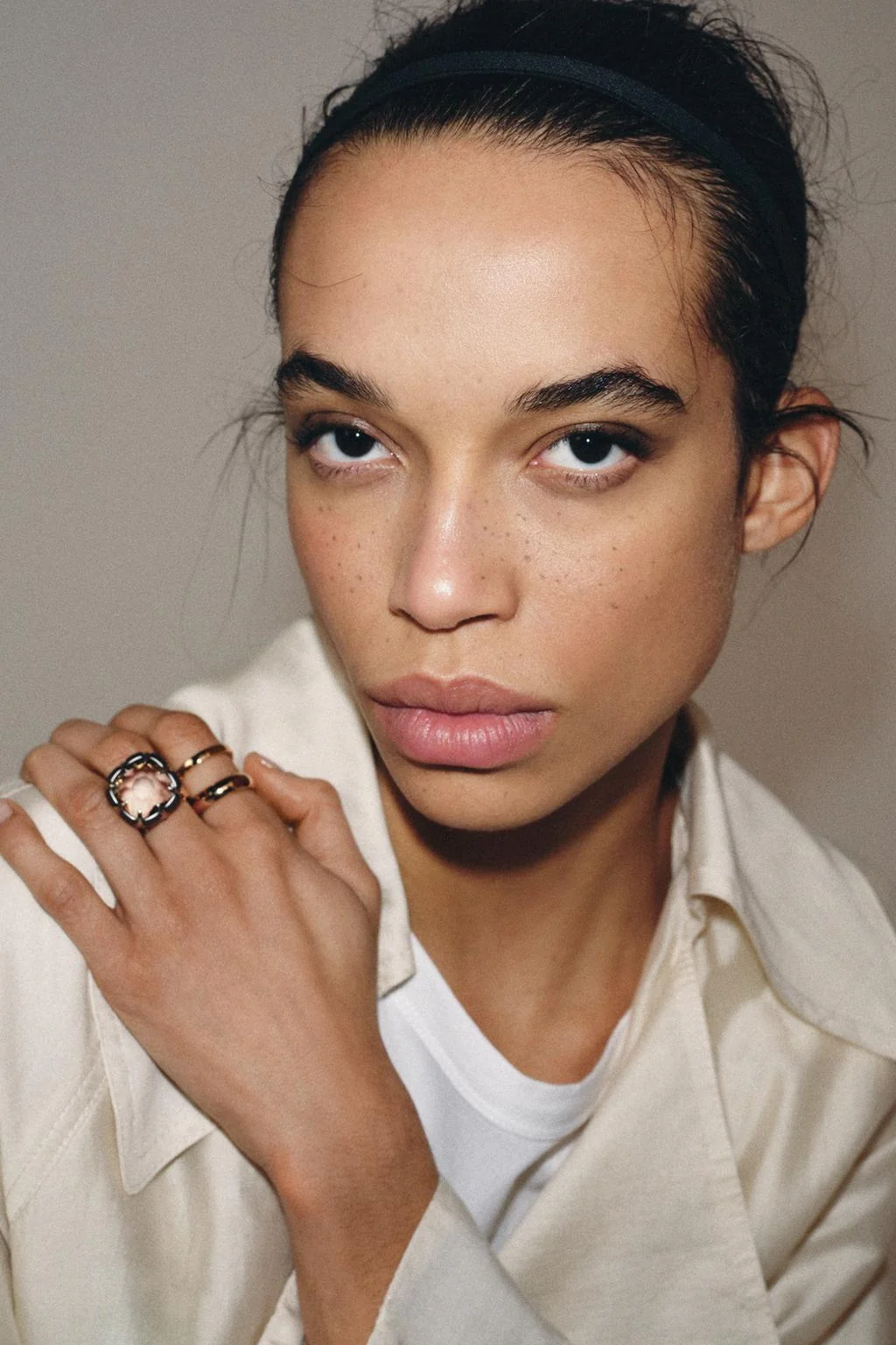 Набор из 3 колец с гемстонами