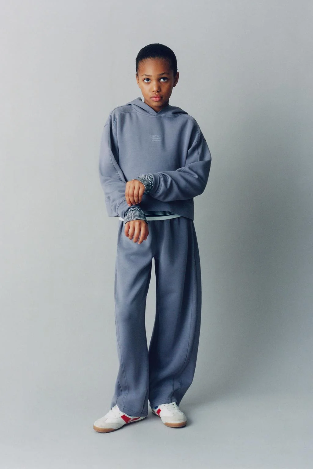 Худи с лозунгом и модалом — Худи