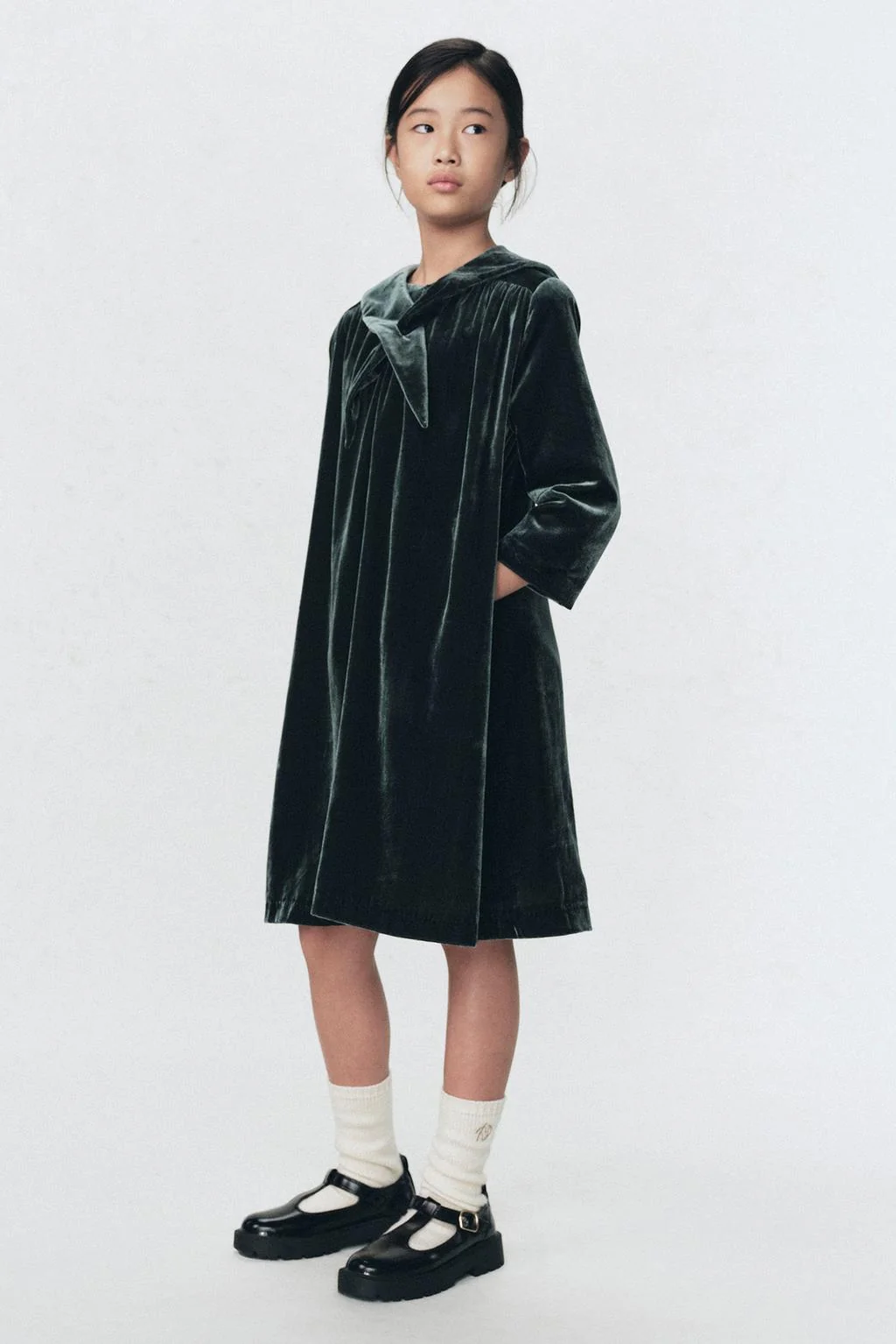 Бархатное платье со съёмным шарфом SOSHIOTSUKI x ZARA