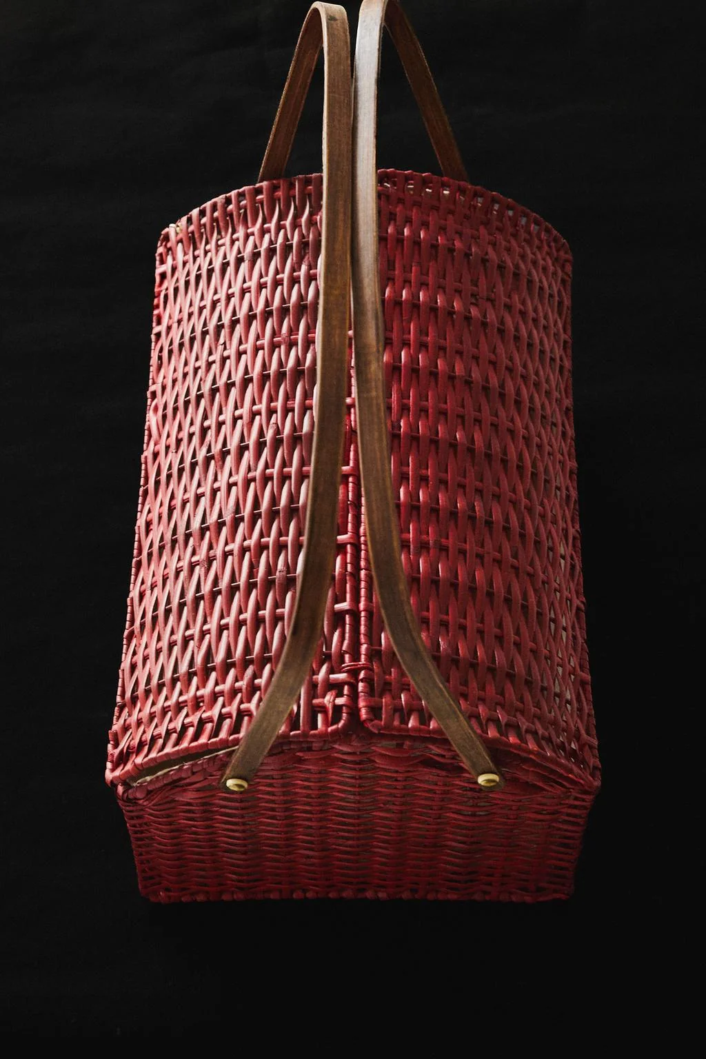 RATTAN PICNIC BASKET