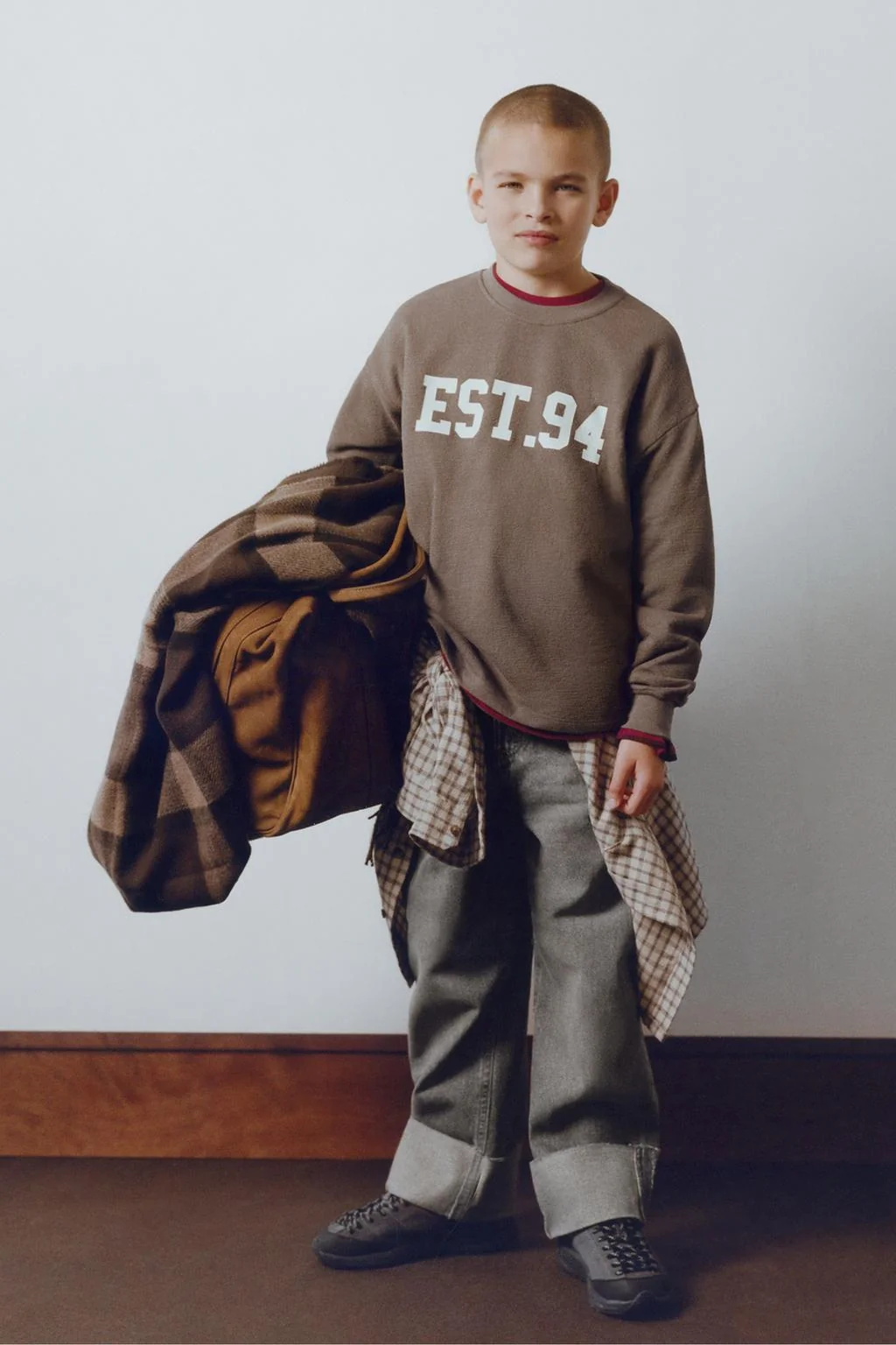 Футболка с номерным принтом — С длинным рукавом