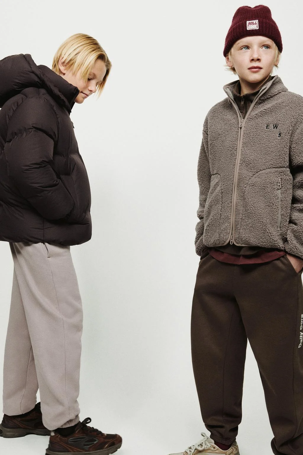 Джоггеры с текстовым принтом — Джоггеры