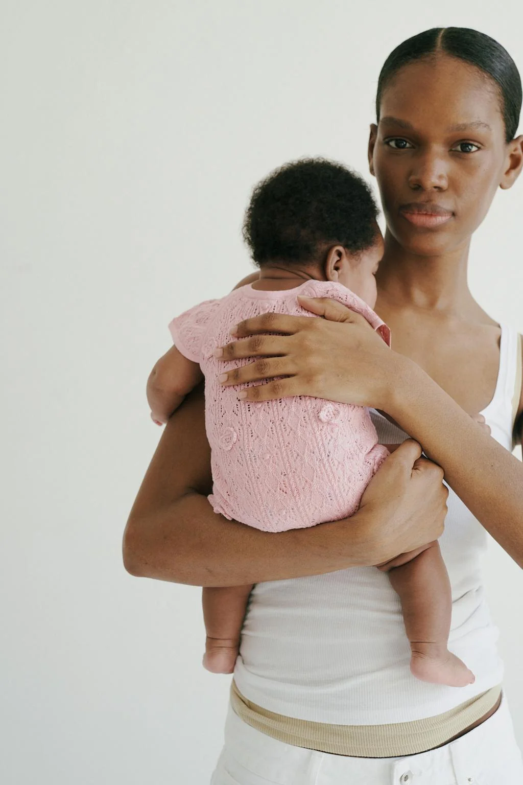 Комбинезон с ажурной вязкой — Ромпера | Джинсы-комбинации