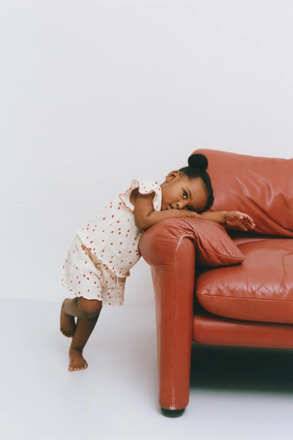 Футболка с текстурой клубники — КОРОТКИЙ РУКАВ