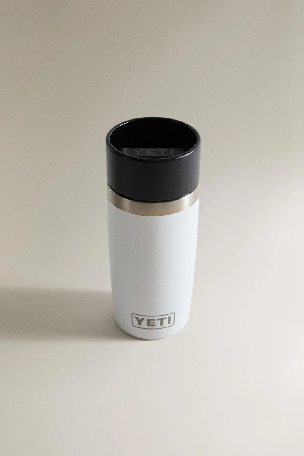 Термобутылка из нержавеющей стали YETI