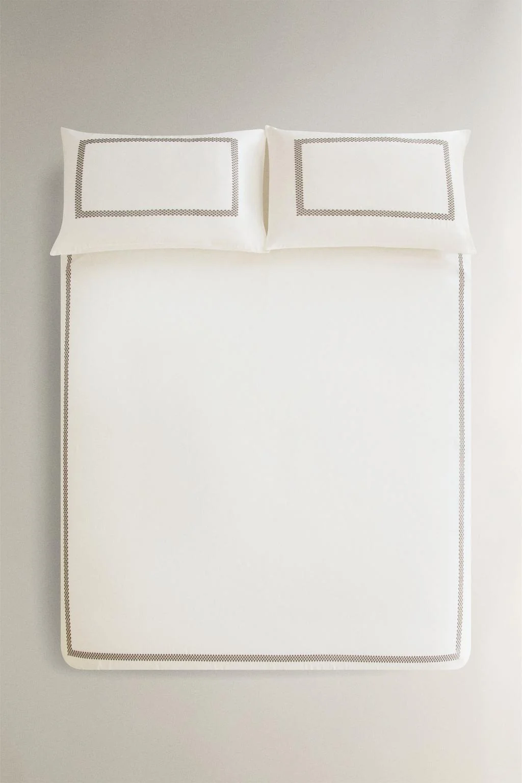 Сатиновое наволочное покрывало с геометрической вышивкой — Пододеяльники