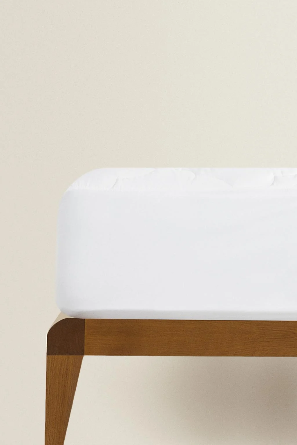 Прокладочный наматрасник — Пуховка | Защитные чехлы