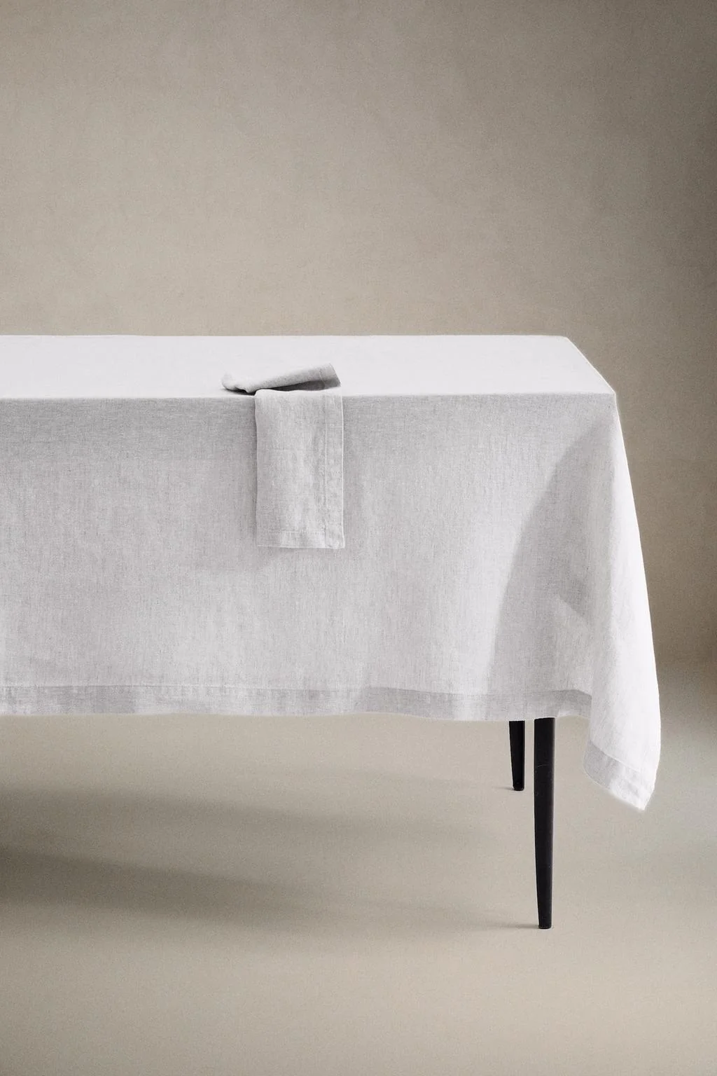 Скатерть из стираного льна — Столовые покрытия