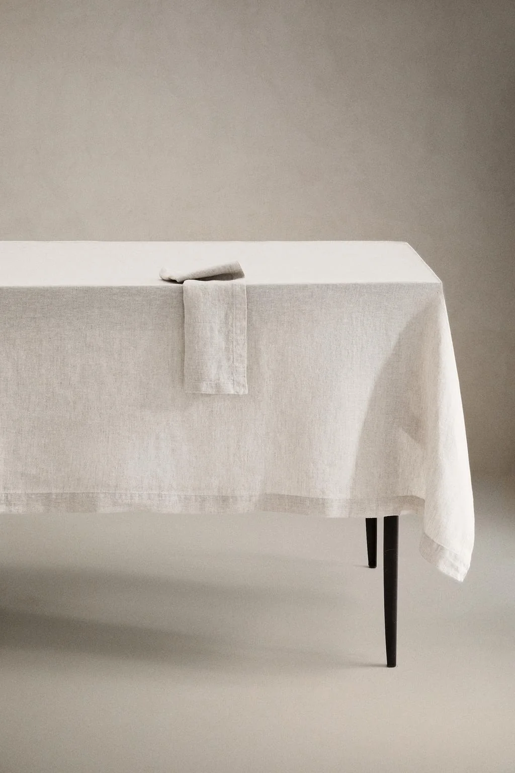 Скатерть из стираного льна