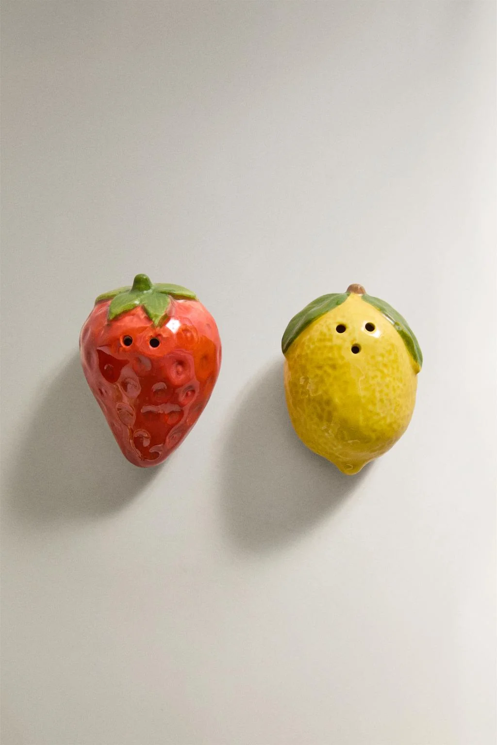 Набор солонки и перечницы FRUIT