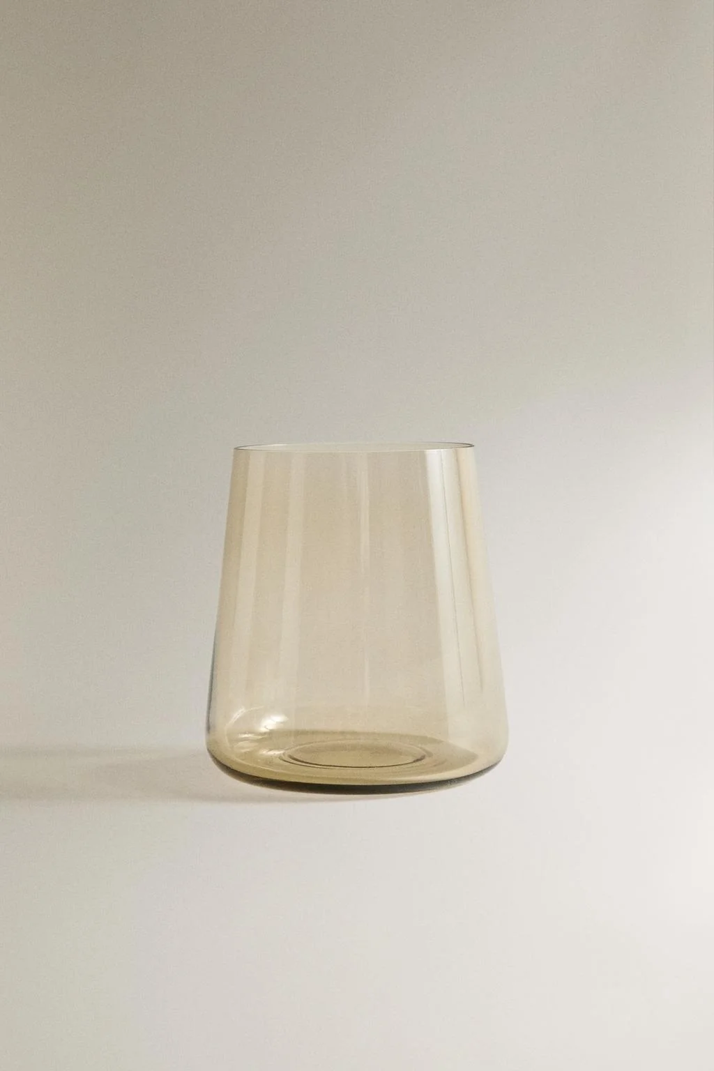 Конический хрустальный стакан