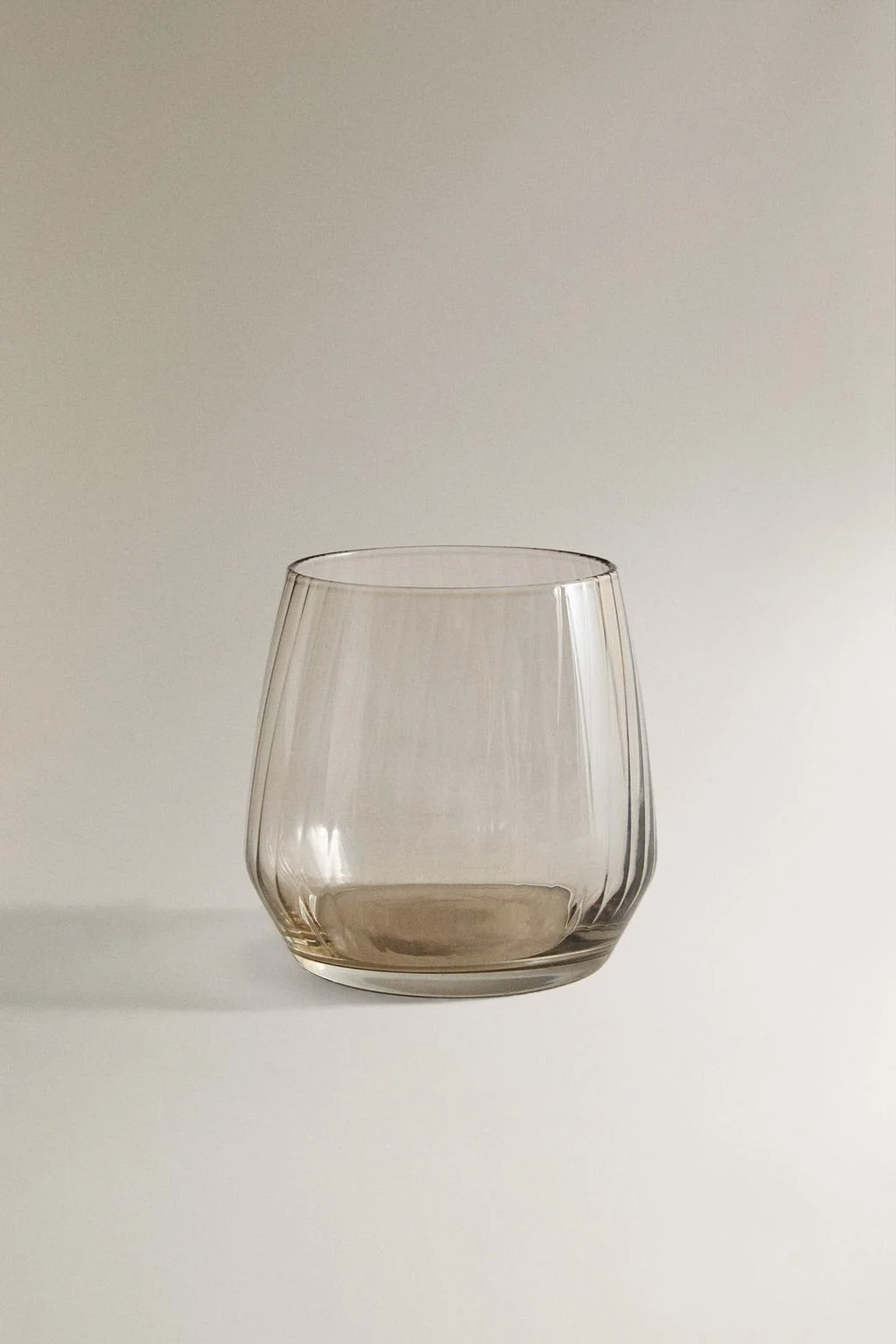 Стакан из цветного стекла