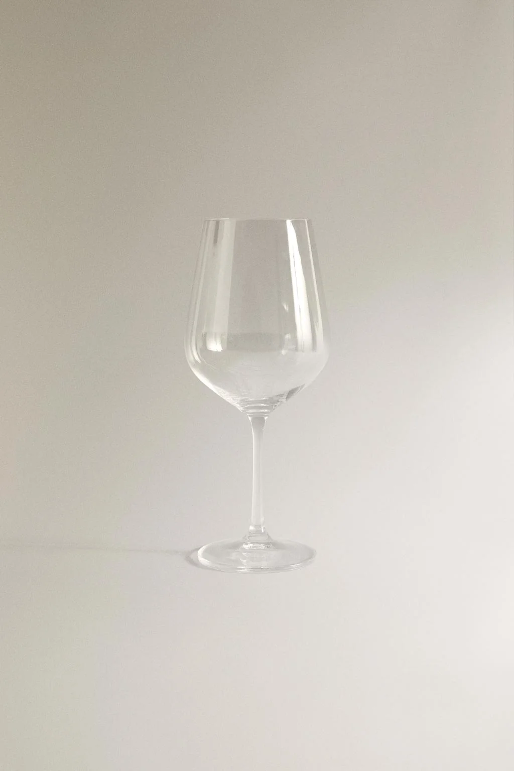 Стеклянный бокал из богемского хрусталя