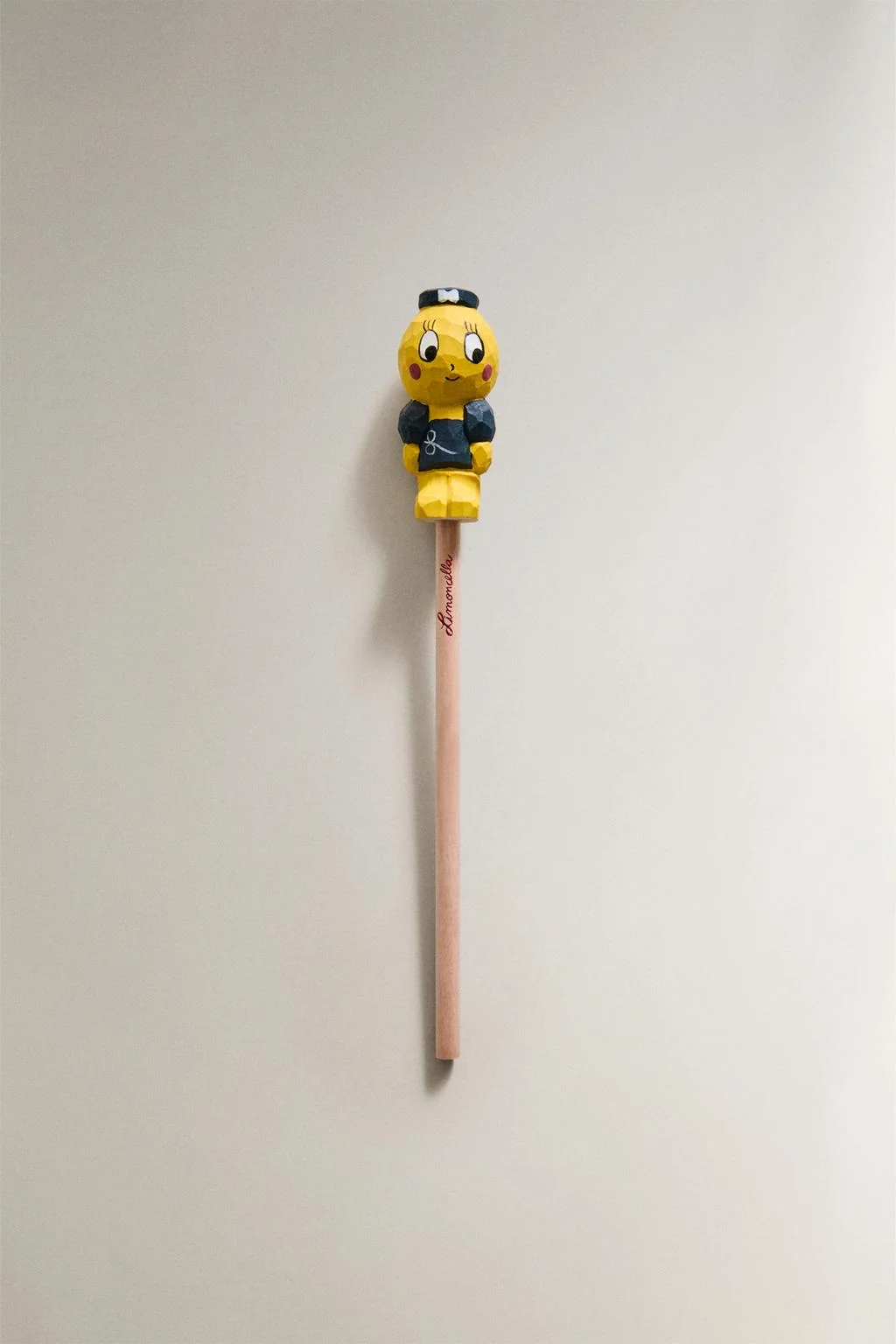 Деревянный карандаш Лимончелла X The Animals Observatory