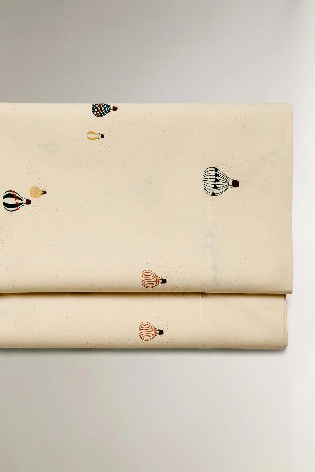 Детская простыня с принтом воздушных шаров