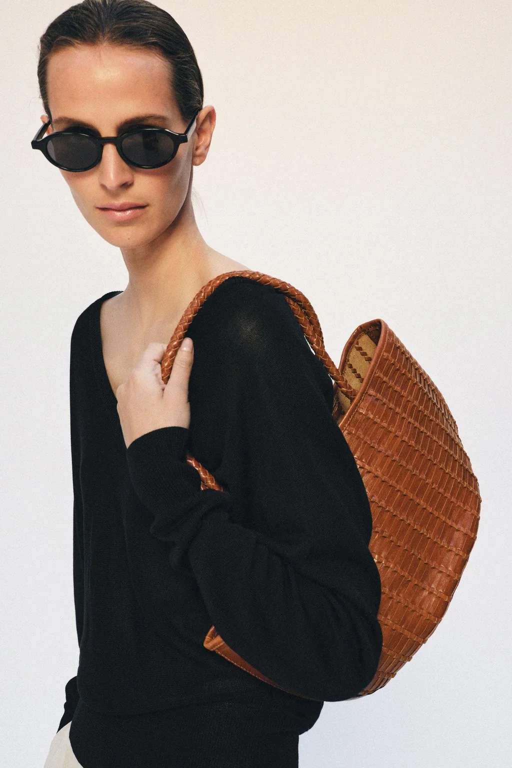 BRAIDED LEATHER BAG