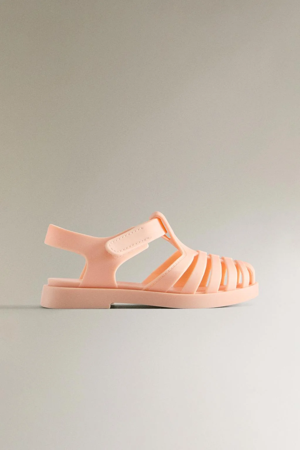 Сандалии с резиновой клеткой и липучкой — Кобузы | аксессуары