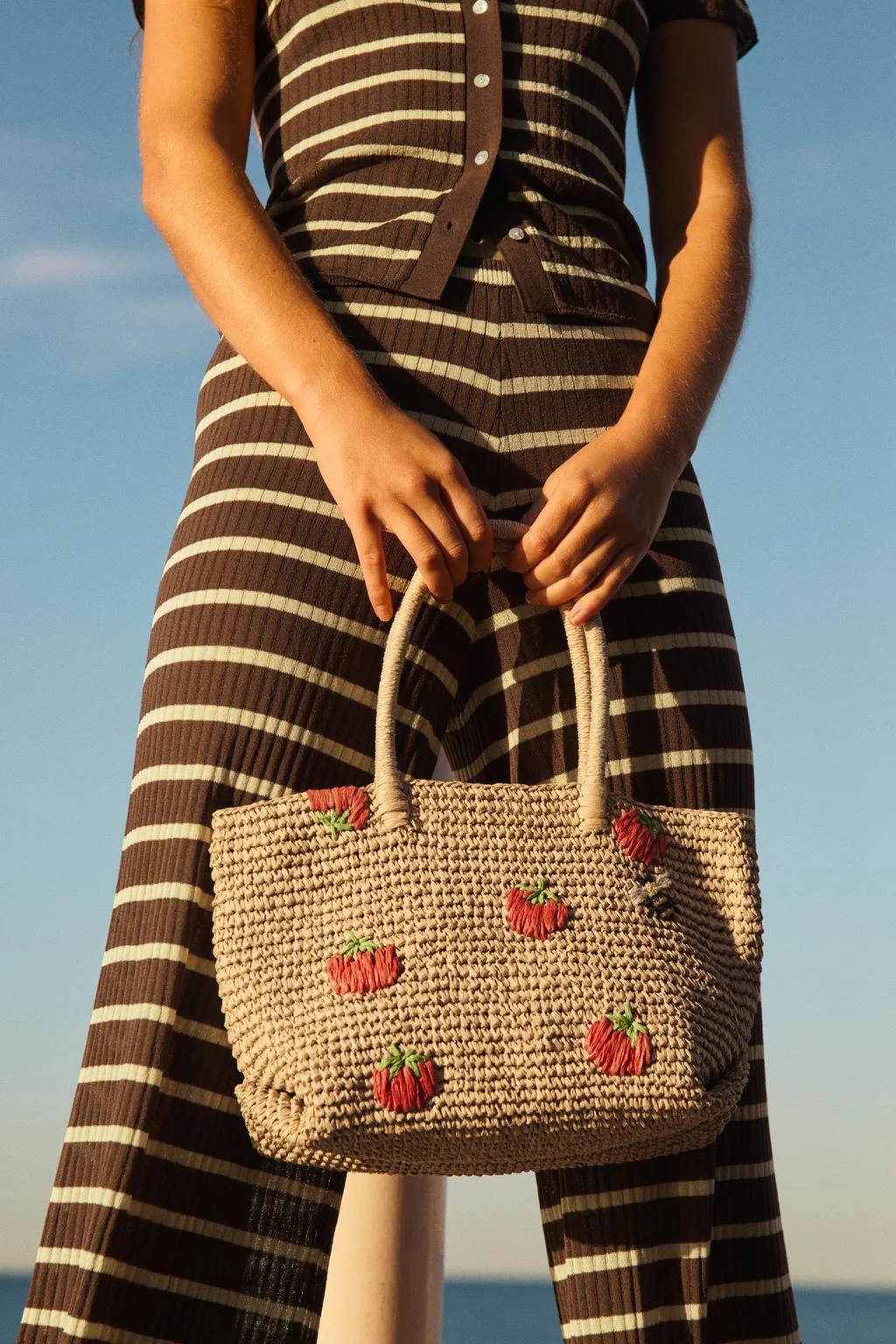 EMBROIDERED TOTE BAG