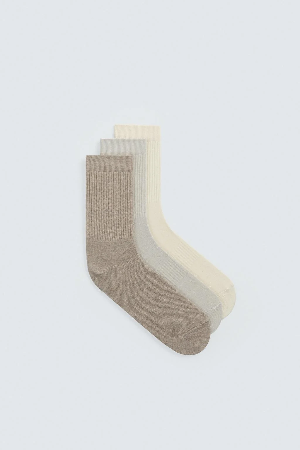 3-PACK OF RIBBED SOCKS
