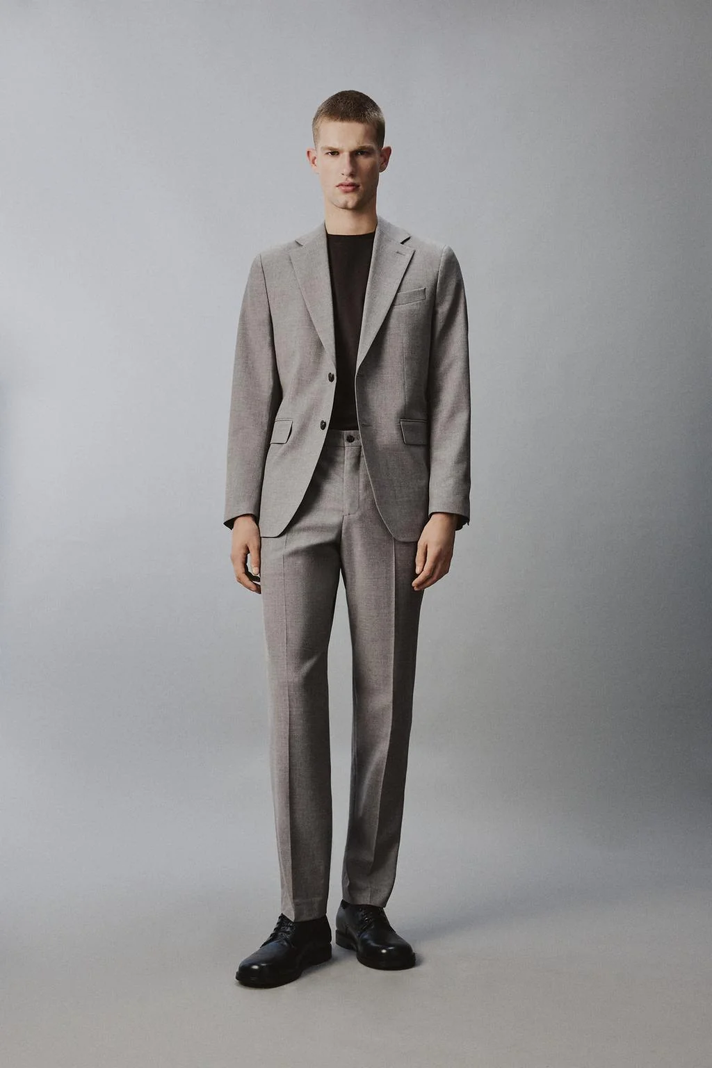 REGULAR FIT TEXTURED SUIT BLAZER