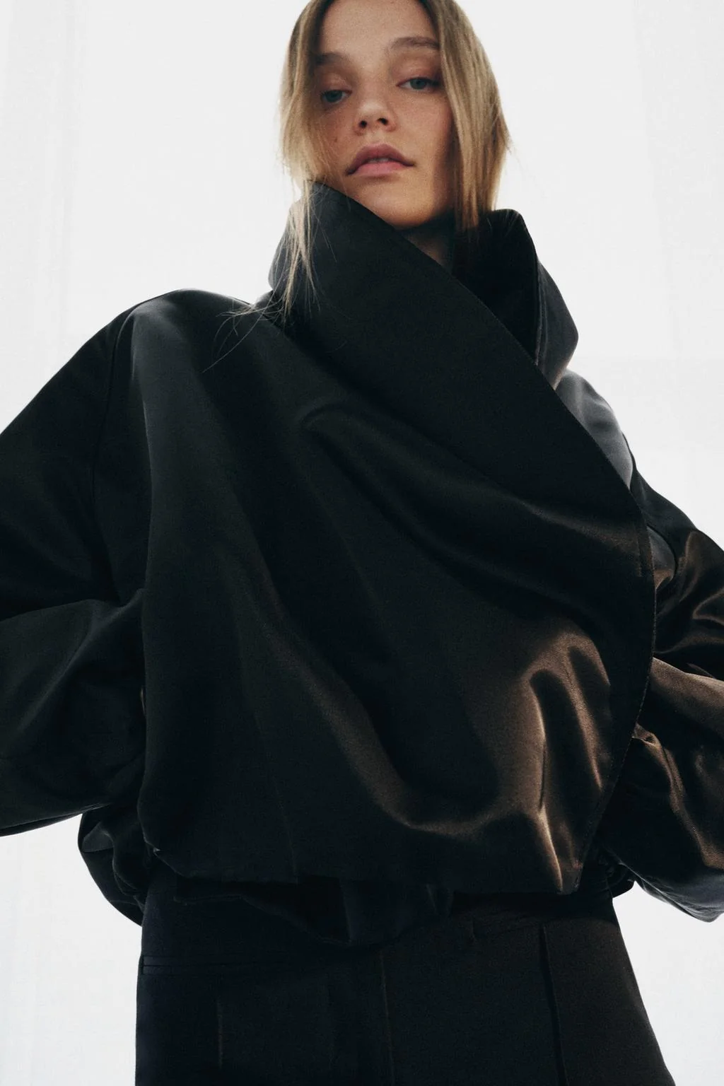 Стеганая куртка-бомбер ЗВ COLLECTION — БОМБЕРЫ