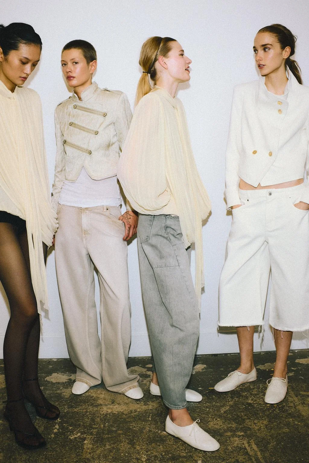 Драпированная блузка ZW COLLECTION, лимитированная серия, с подплечниками — БЕЛЫЙ