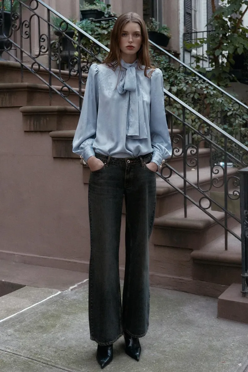 Рубашка из жаккарда с атласным покрытием и бантом