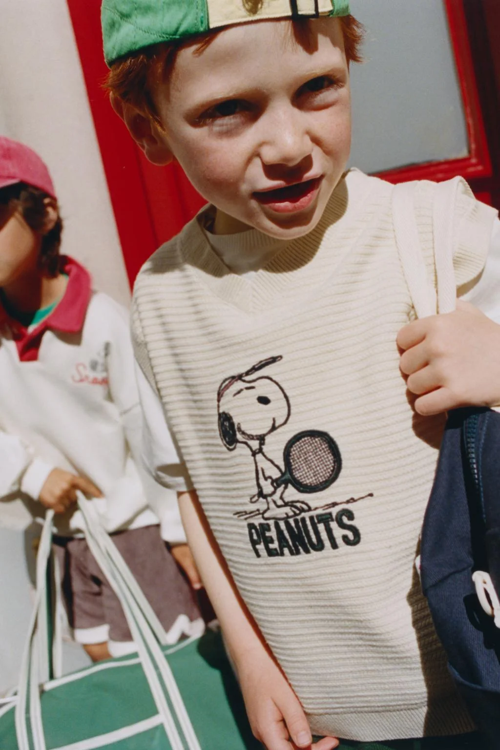 ПОЛО СВИТШОТ С ВЫШИТЫМ "SNOOPY PEANUTS™"