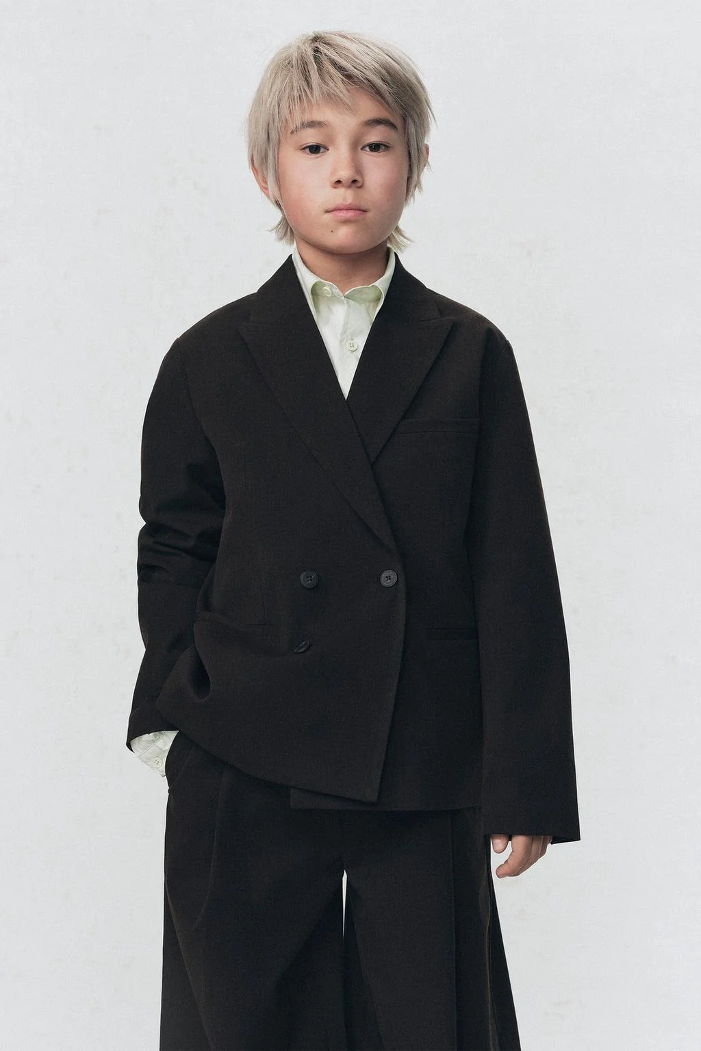 Пиджак-блюзер двубортный костюма SOSHIOTSUKI x ZARA