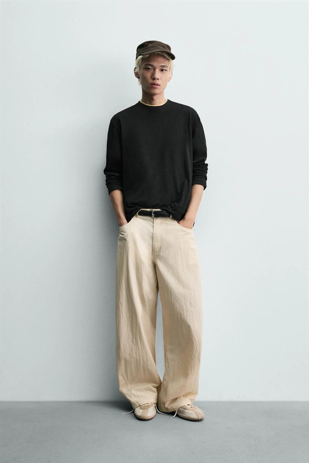 BALLOON FIT TROUSERS