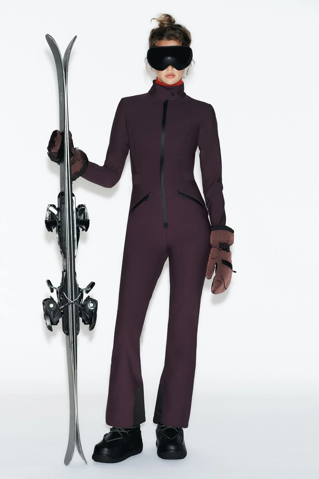 Комбинезон SKI COLLECTION с влагоотталкивающей и ветрозащитной обработкой RECCO® TECHNOLOGY