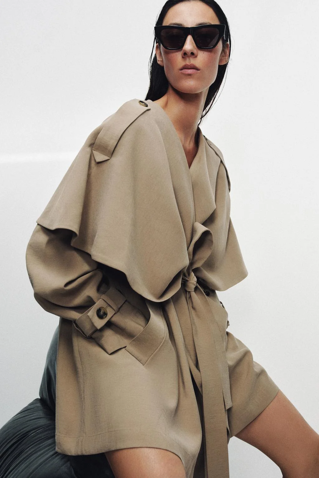 Короткий струящийся тренч ZW COLLECTION — ТРЕНЧИ | КУРТКИ