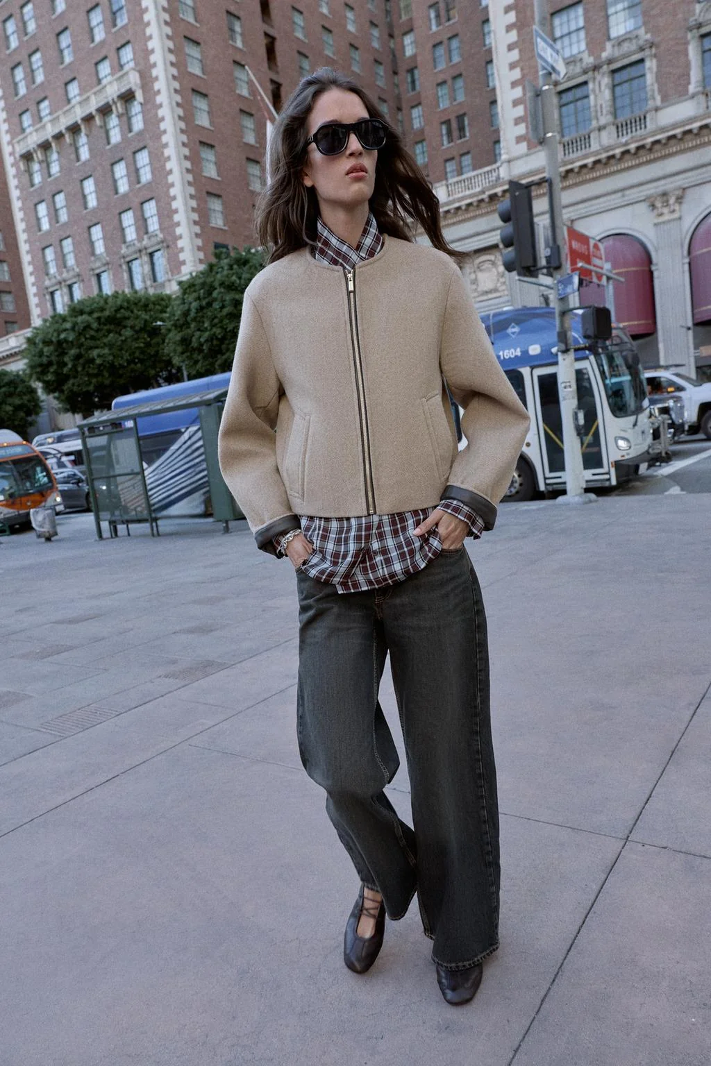 Куртка-бомбер с кожаной отделкой