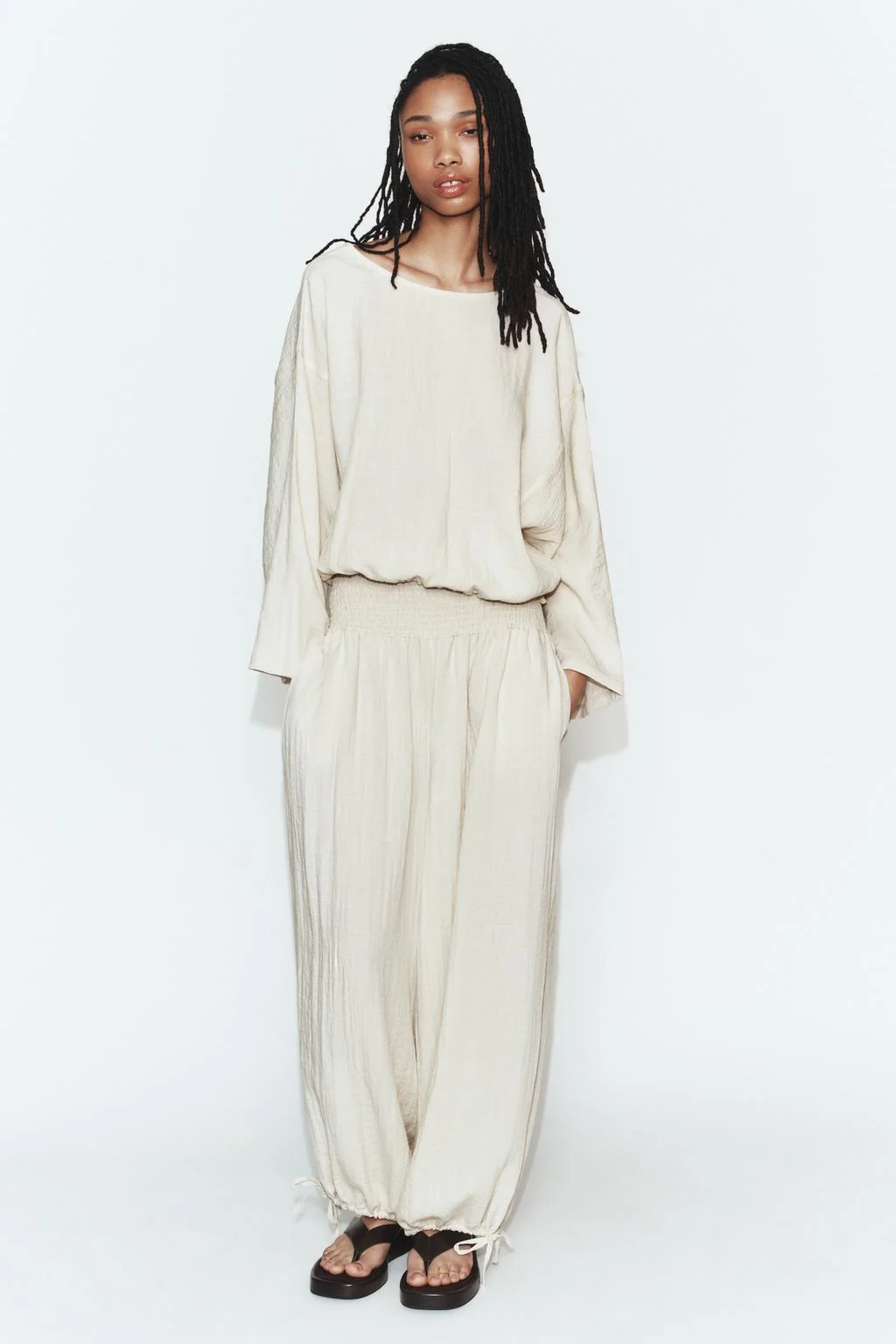 Брюки с резинкой на талии