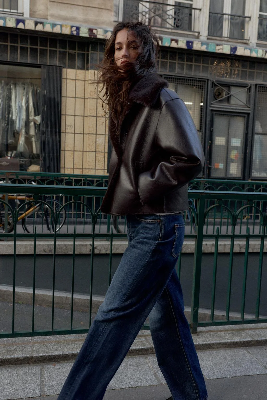 Двусторонняя куртка из искусственной кожи