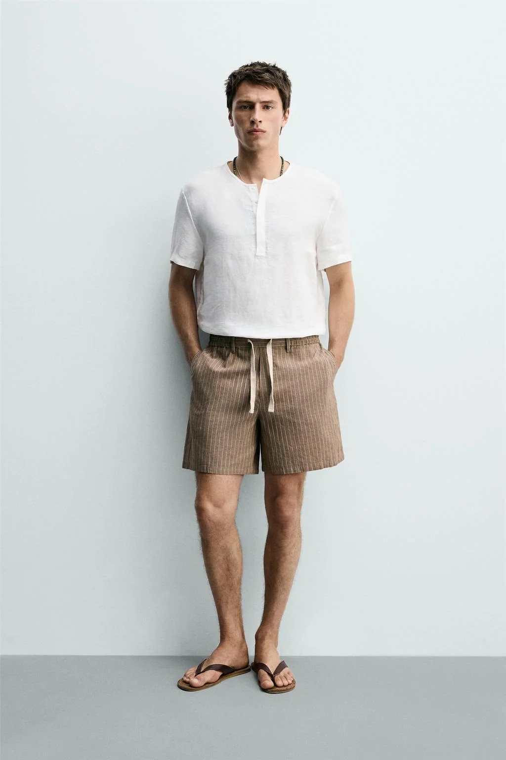 COTTON/LINEN RELAXED FIT BERMUDA SHORTS