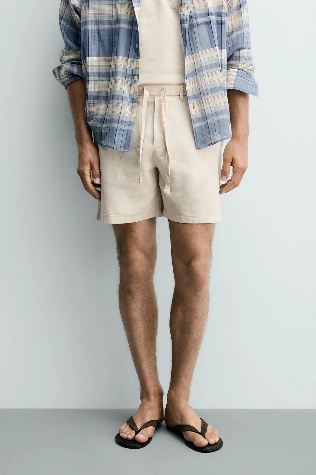 COTTON/LINEN RELAXED FIT BERMUDA SHORTS