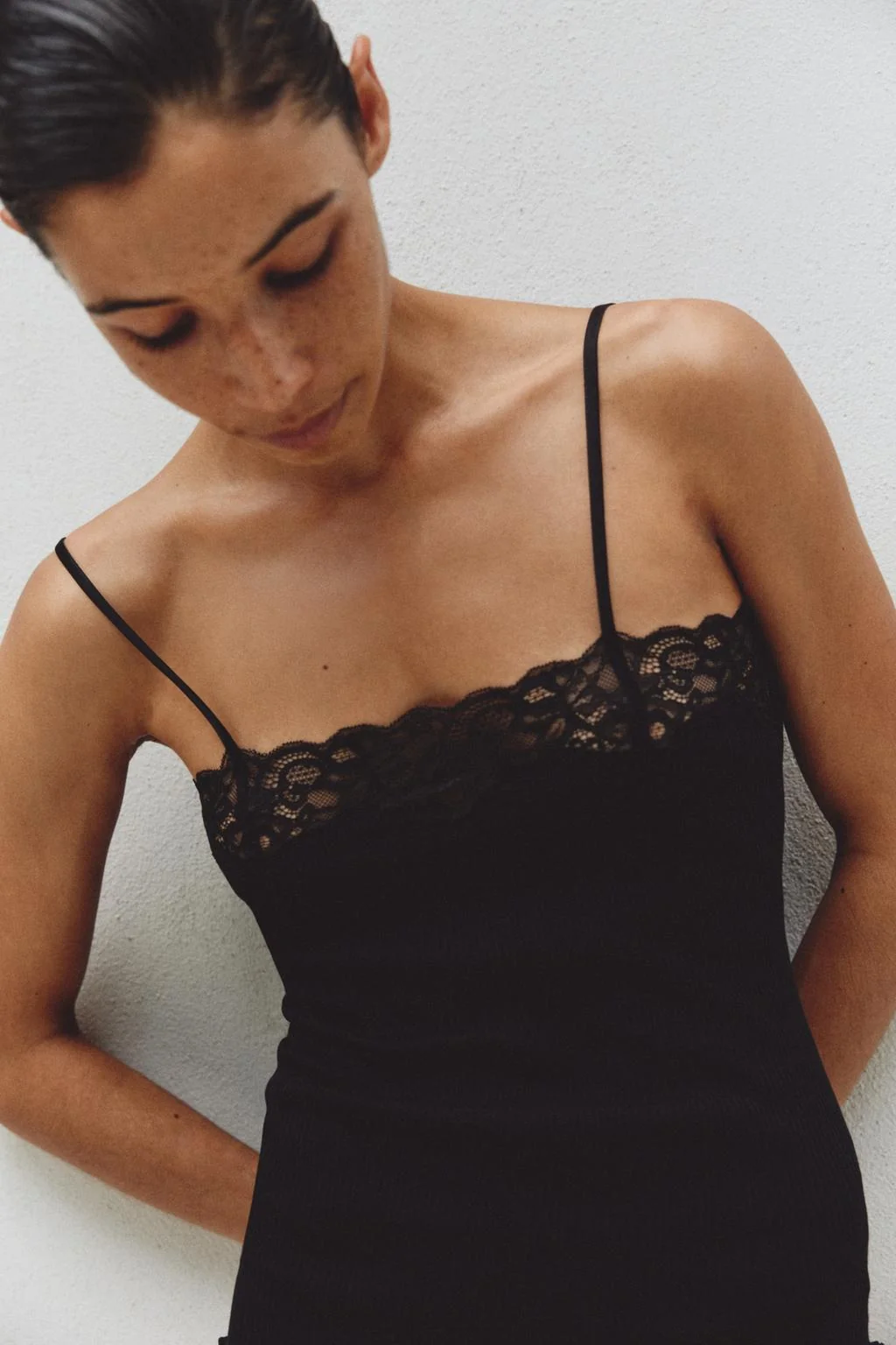 RIBBED LACE TOP