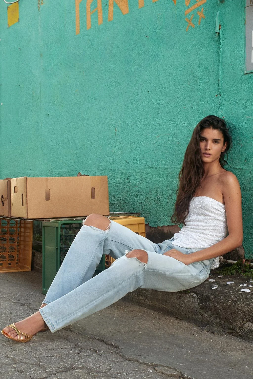 TRF джинсы с низкой посадкой, потёртые, прямого кроя