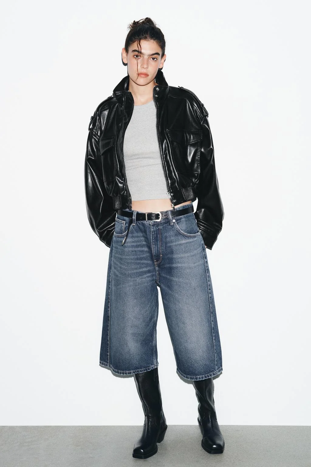 Куртка из искусственной кожи с погонами