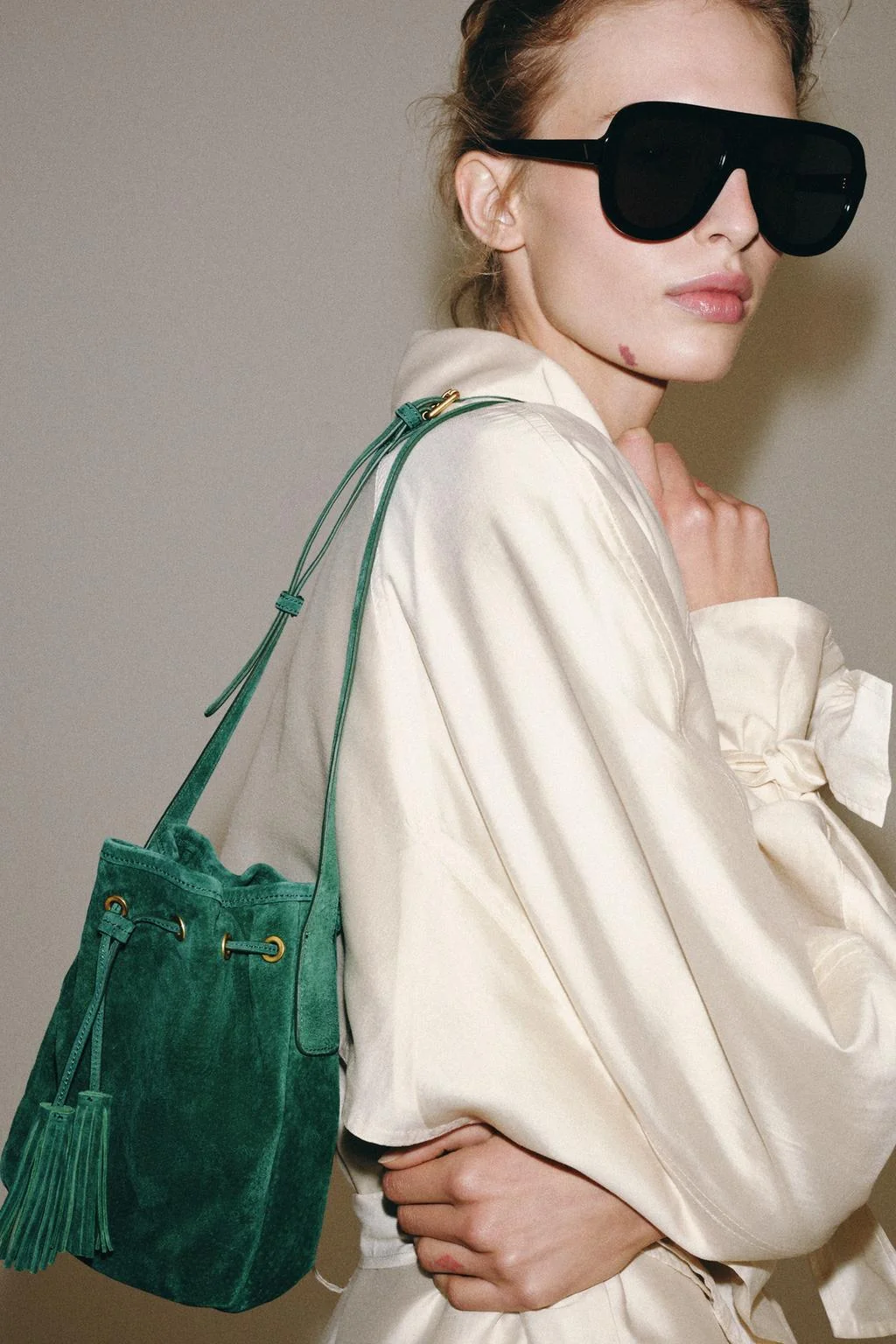 Мини-сумка через плечо из кожи со сборкой — Кожа